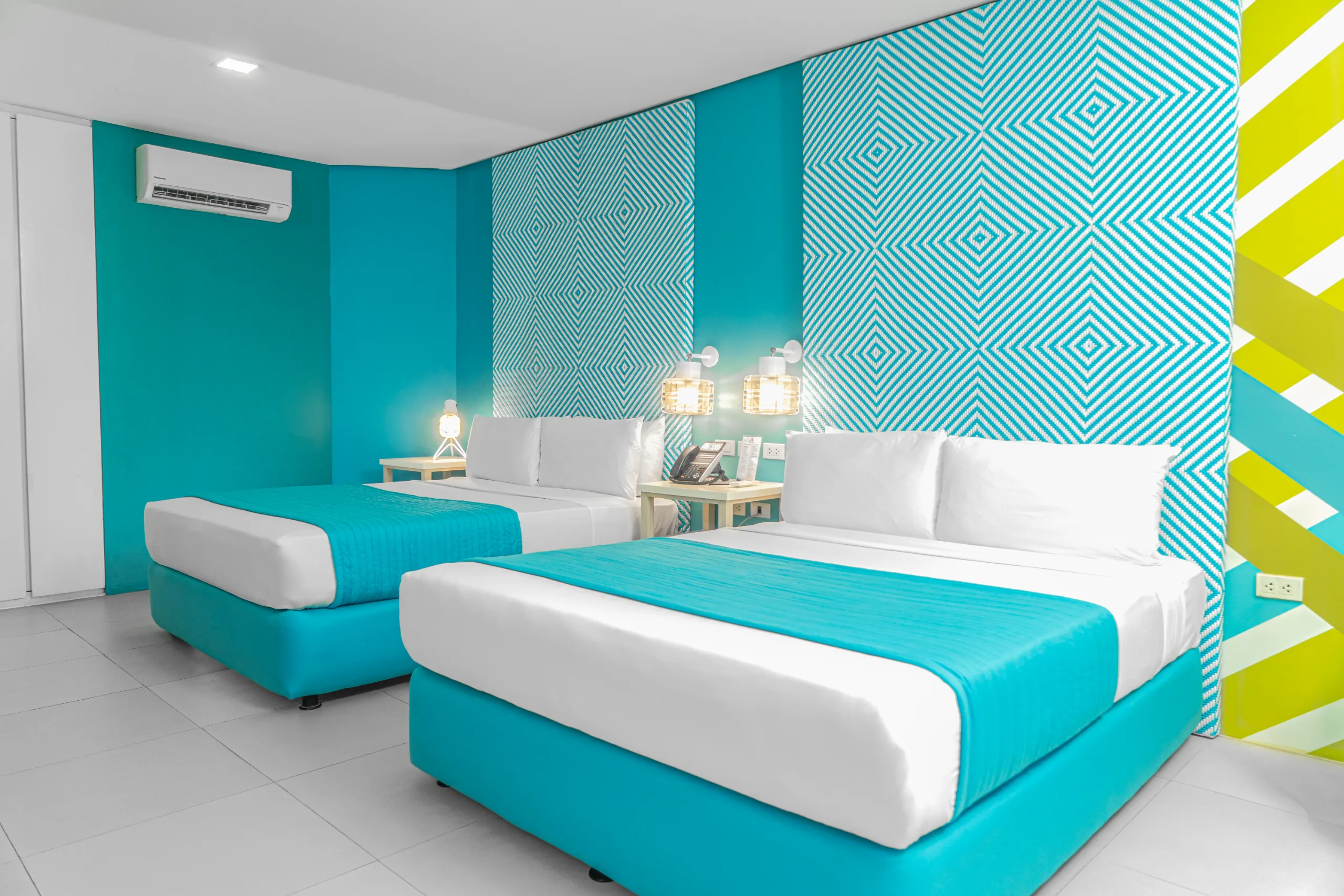 LUXURY ROOM